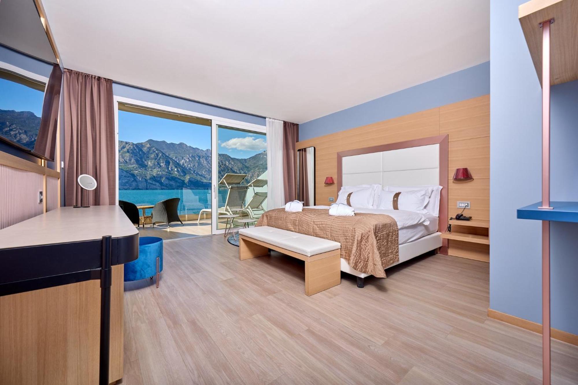 Hotel Castello Lake Front Malcesine Eksteriør bilde